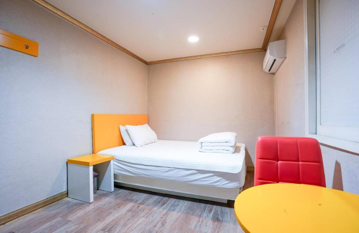 K Motel Daeyeon 釜山広域市 エクステリア 写真