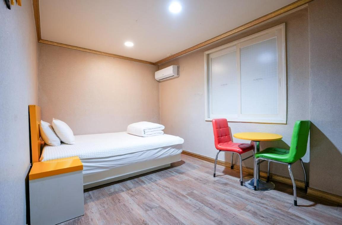 K Motel Daeyeon 釜山広域市 エクステリア 写真