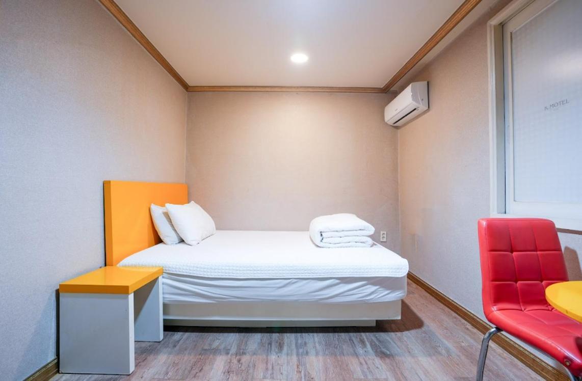 K Motel Daeyeon 釜山広域市 エクステリア 写真